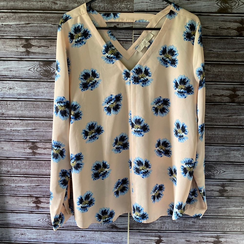 LOFT Women's Long-Sleeved Blouse Size L Pink Floral V-Neck Cutout Tab-Sleeves